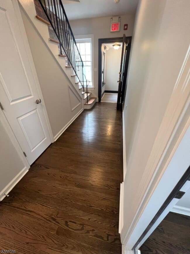 Building Photo - 109 Wanaque Ave