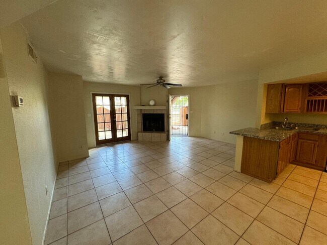 Building Photo - 16402 N 31st St