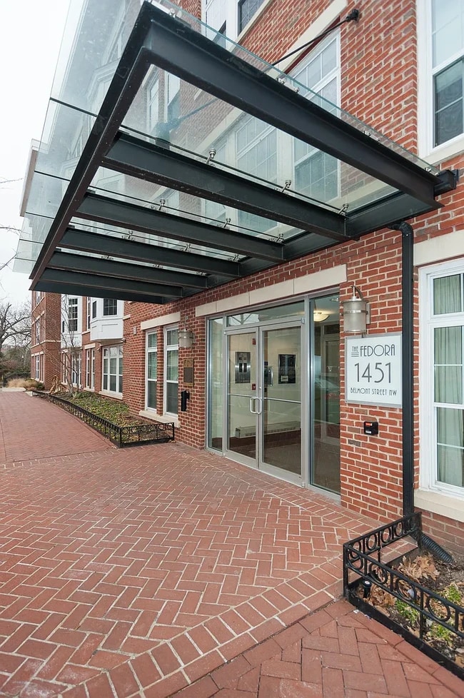 Building Photo - 1451 Belmont St NW