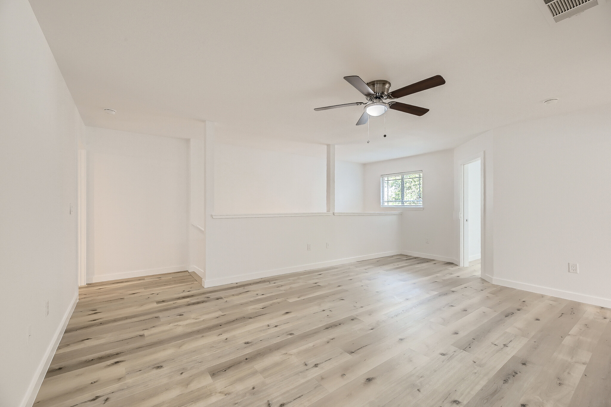 Building Photo - 1721 Poppy Seed Ln