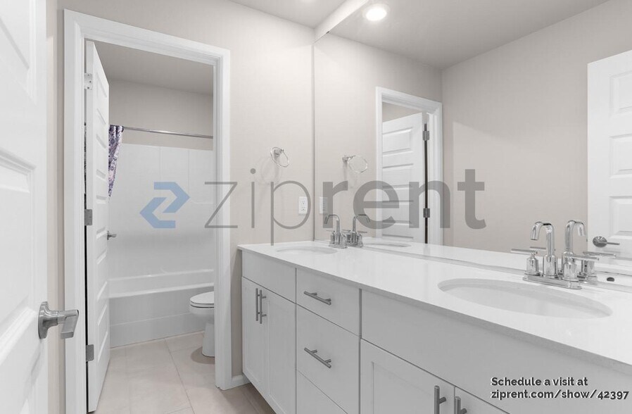 Building Photo - 23822 SE 289th Pl