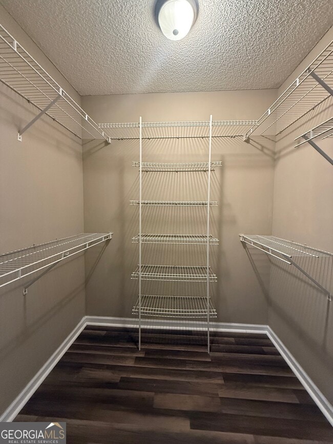 Building Photo - 6 Talbot Ct