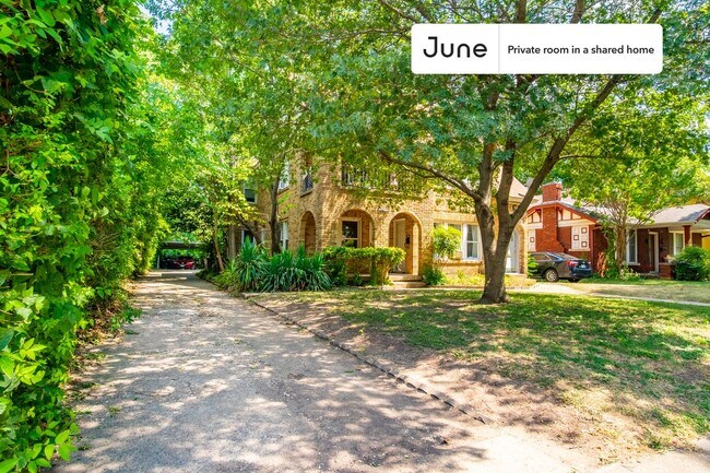 Building Photo - Room in Shared 4 bed/2 bath home