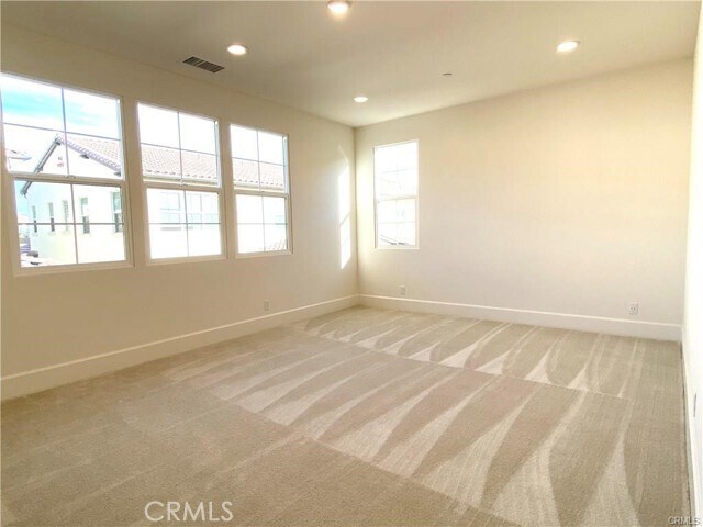 Building Photo - 222 Parkwood