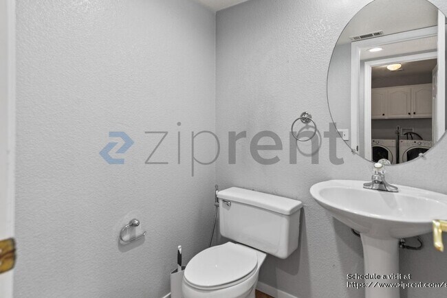 Building Photo - 4755 Fawn Way