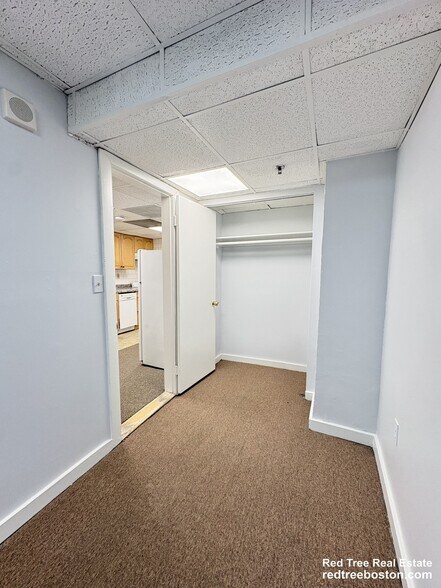 Building Photo - 475 Commonwealth Ave