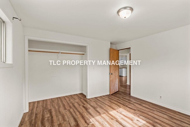 Building Photo - 4669-4671 Barger Drive