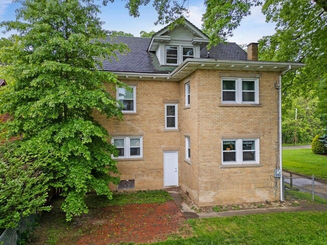 Building Photo - 1328 Enslow Blvd