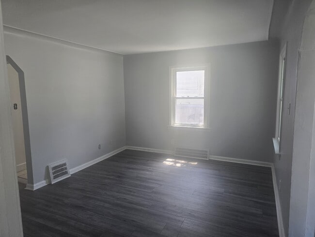 Building Photo - 20196 Gallagher St