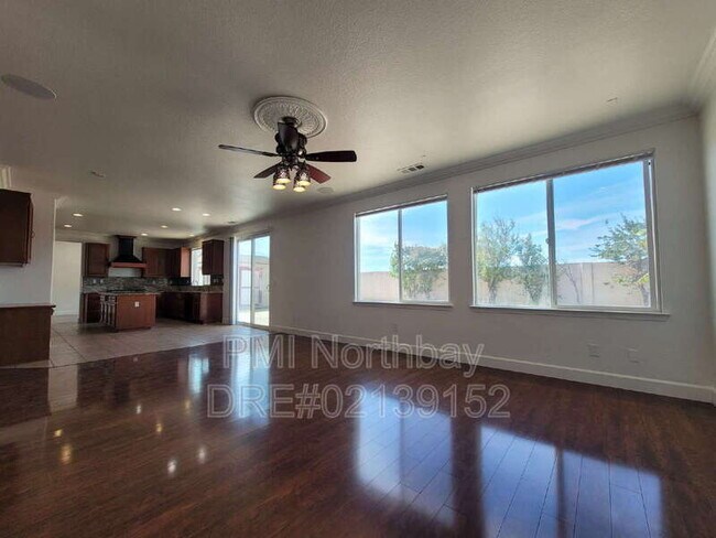Building Photo - 3856 Stafford Springs Way