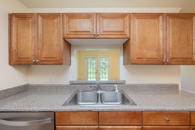 Building Photo - 535 Wingspan Way