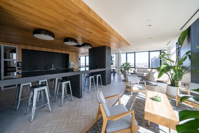 Building Photo - Fantastic One Bedroom in Downtown JC