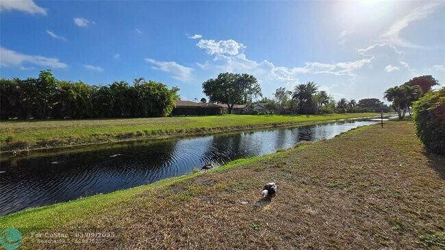 Building Photo - 11188 Royal Palm Blvd