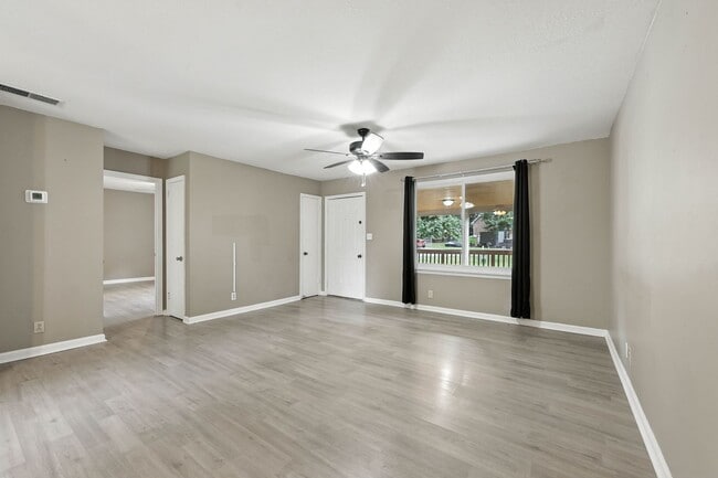 Building Photo - 412 Buckeye Ln