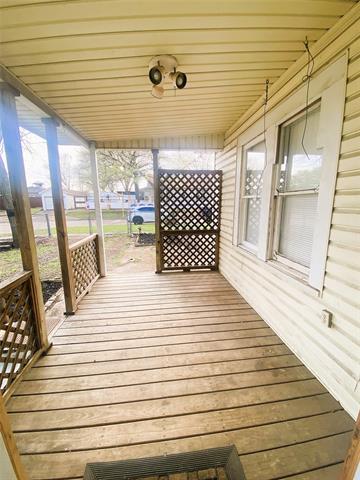 Building Photo - 308 N Shawnee St