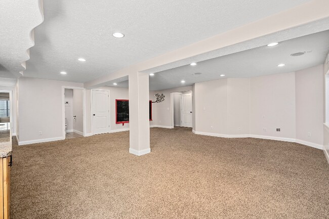 Building Photo - 8259 6555 W