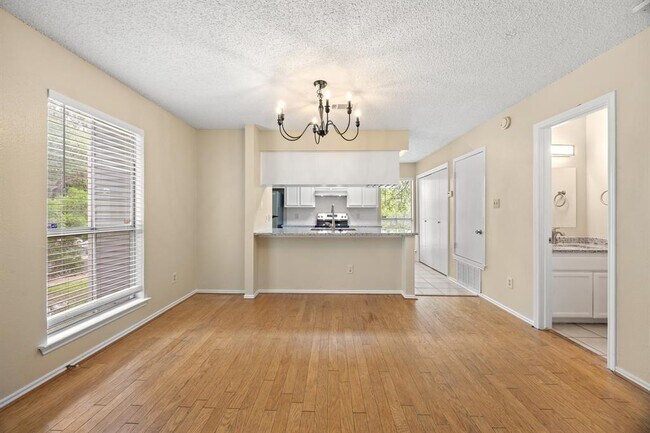 Building Photo - 6715 Old Quarry Ln