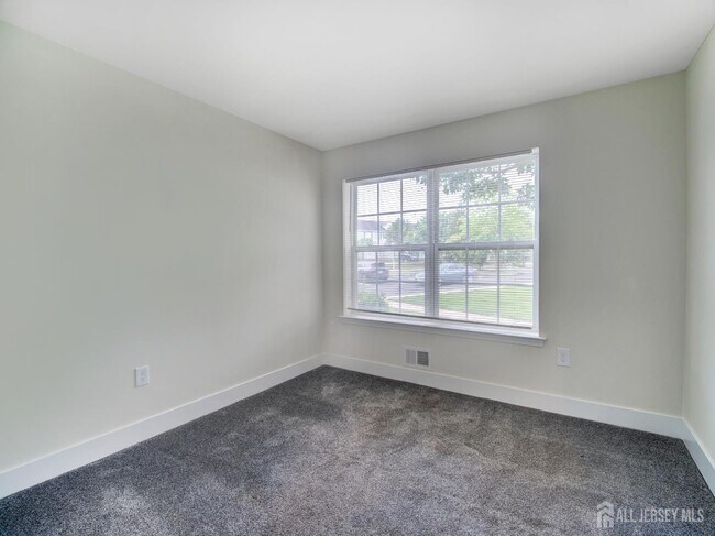 Building Photo - 2302 Timber Ridge Ct