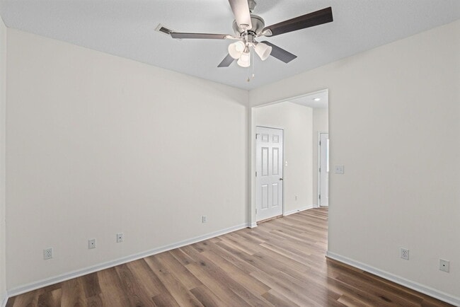 Building Photo - 3252 Wind River Cir