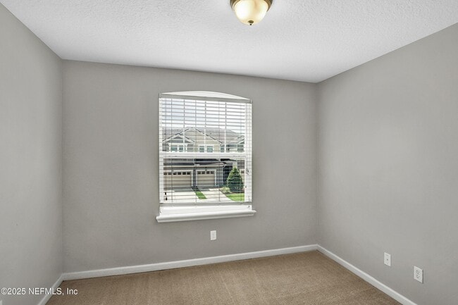 Building Photo - 409 Richmond Dr
