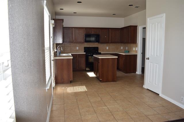 Building Photo - 2124 Scott Creek Dr