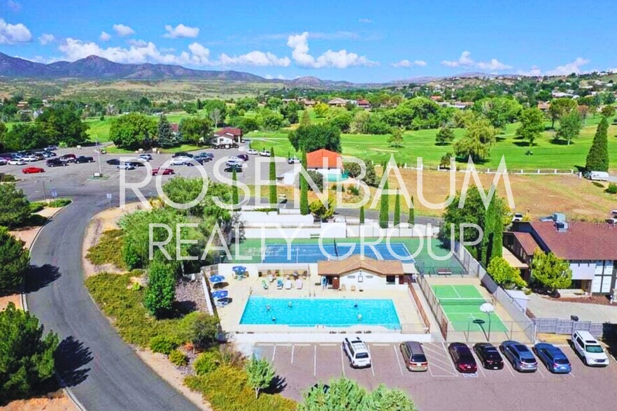 Building Photo - Charming 3-beds, 2-baths home in the Prest...