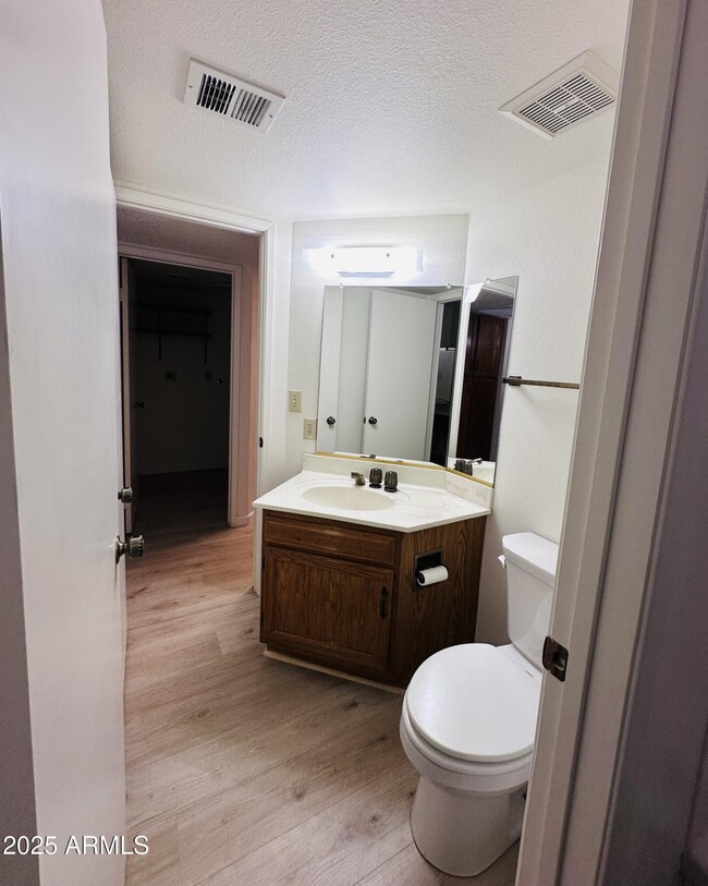 Building Photo - 12234 S Shoshoni Dr
