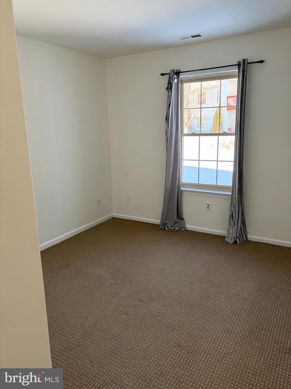 Building Photo - 405 Atlanta Court