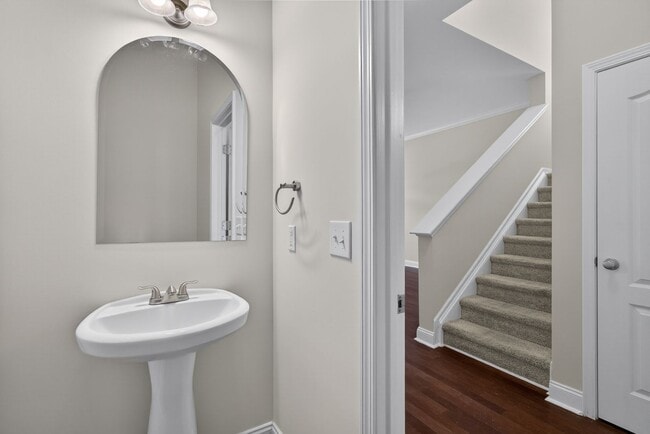 Building Photo - 10 Moonlight Trail