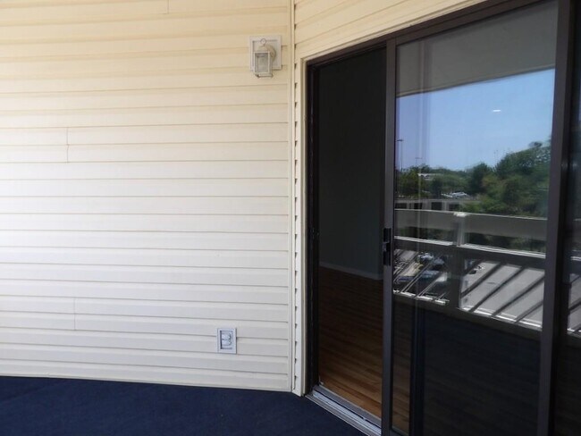 Building Photo - 1100 Possum Trot Rd