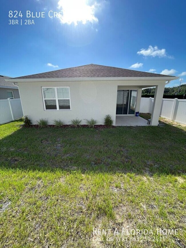 Building Photo - 824 Blue Creek Dr
