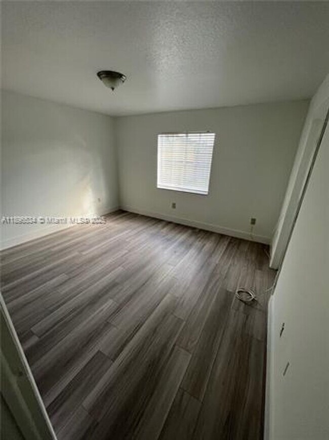 Building Photo - 15434 SW 168th Terrace