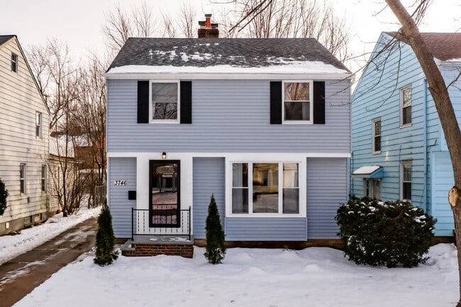 Building Photo - 3746 Northwood Rd