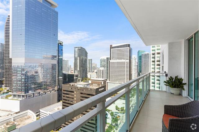 Building Photo - 951 Brickell Ave