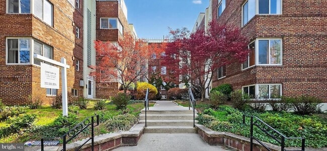 Building Photo - 5405 9th St NW