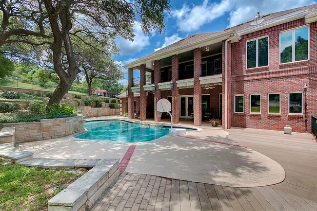Building Photo - 4707 Mantle Dr