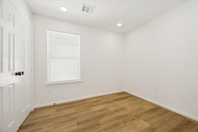 Building Photo - 9913 Porto Rico Rd
