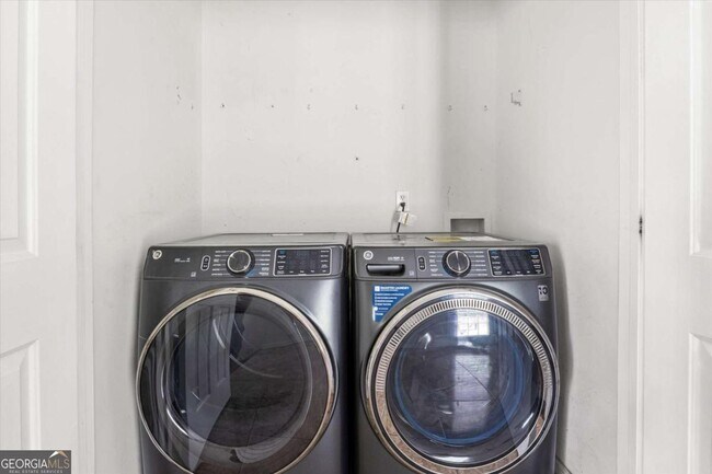 Building Photo - 285 Cascade Rise Ct SW