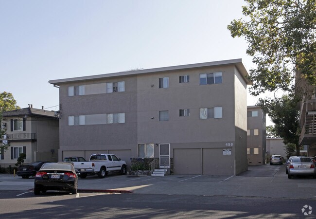 Primary Photo - Driftstone Apartments