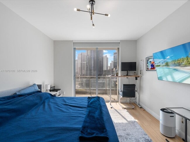 Building Photo - 90 SW 3rd St