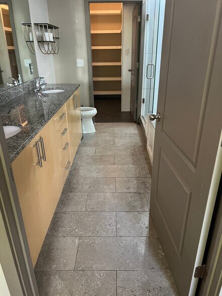 Building Photo - 390-317 17th St NW