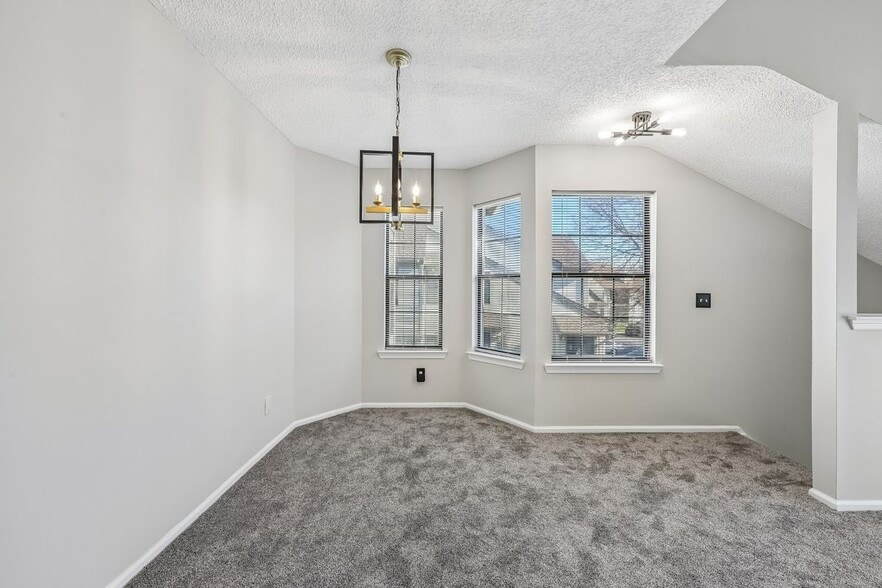 Building Photo - 3015 Lighthouse Ln