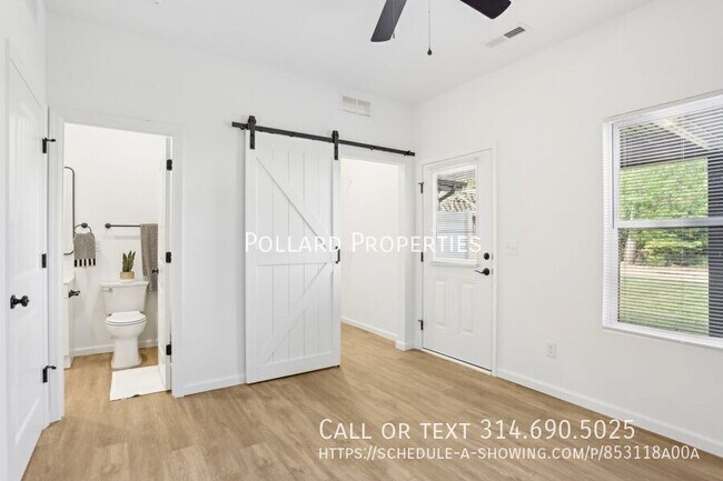 Building Photo - 1404 Parkview Dr