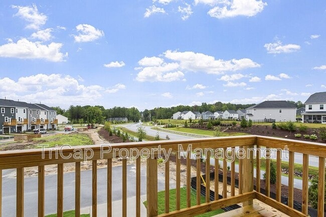 Building Photo - 1723 Chirping Trl