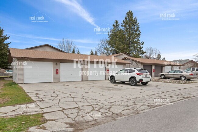 Building Photo - 4209 N Abbey Rd