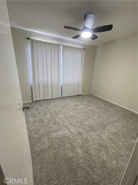 Building Photo - 44446 Loneoak Ave