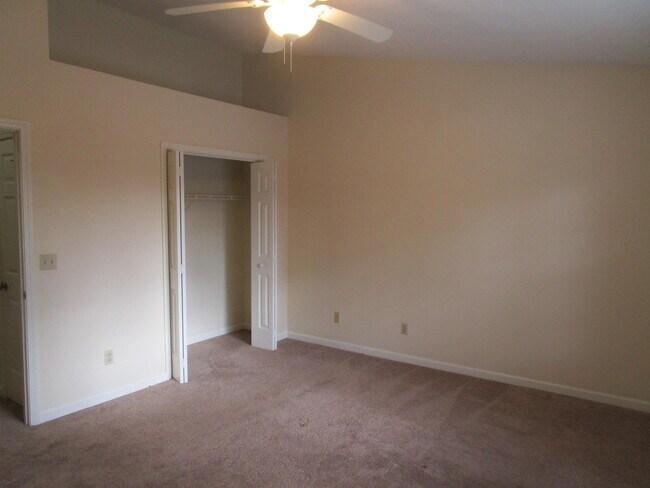 Building Photo - 645 Archdale Dr