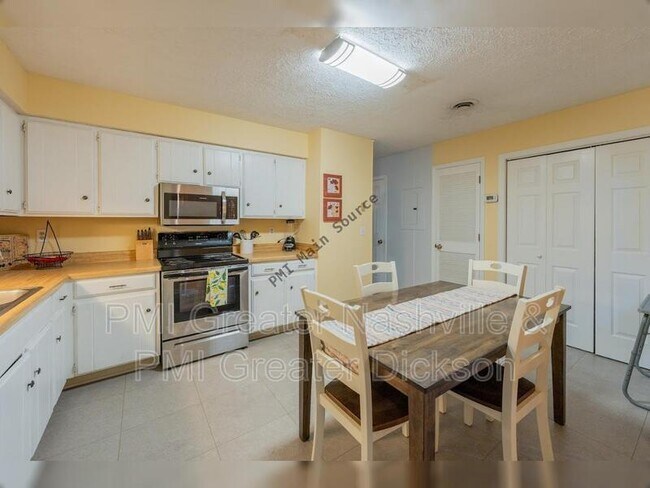 Building Photo - 309 Timberway Cir