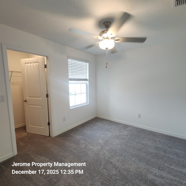 Building Photo - 2546 Leonia Ln