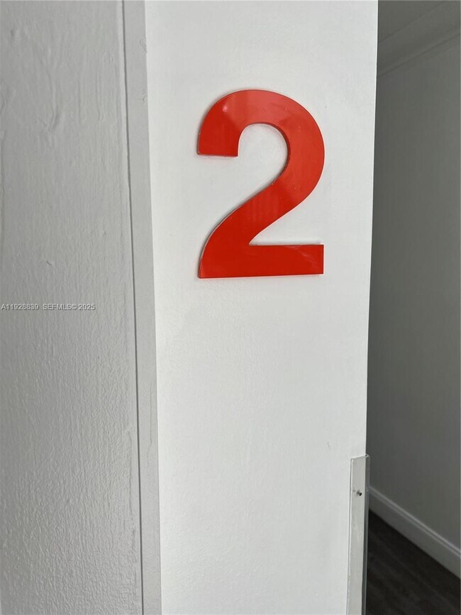 Building Photo - 1115 Euclid Ave